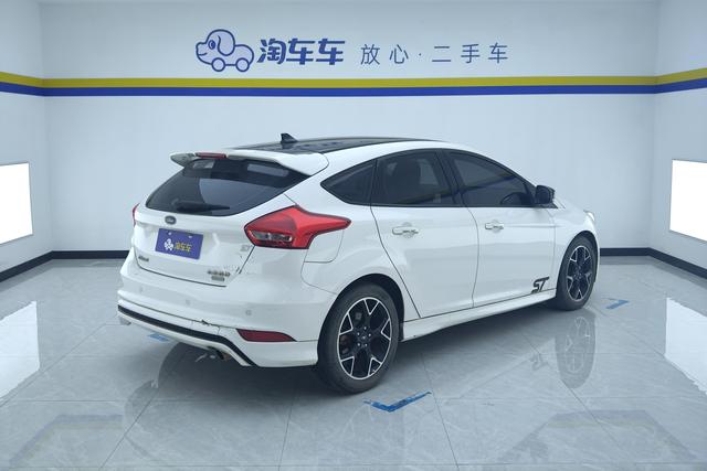 Ford Focus 2017 1.5 T CTCC — фото 3