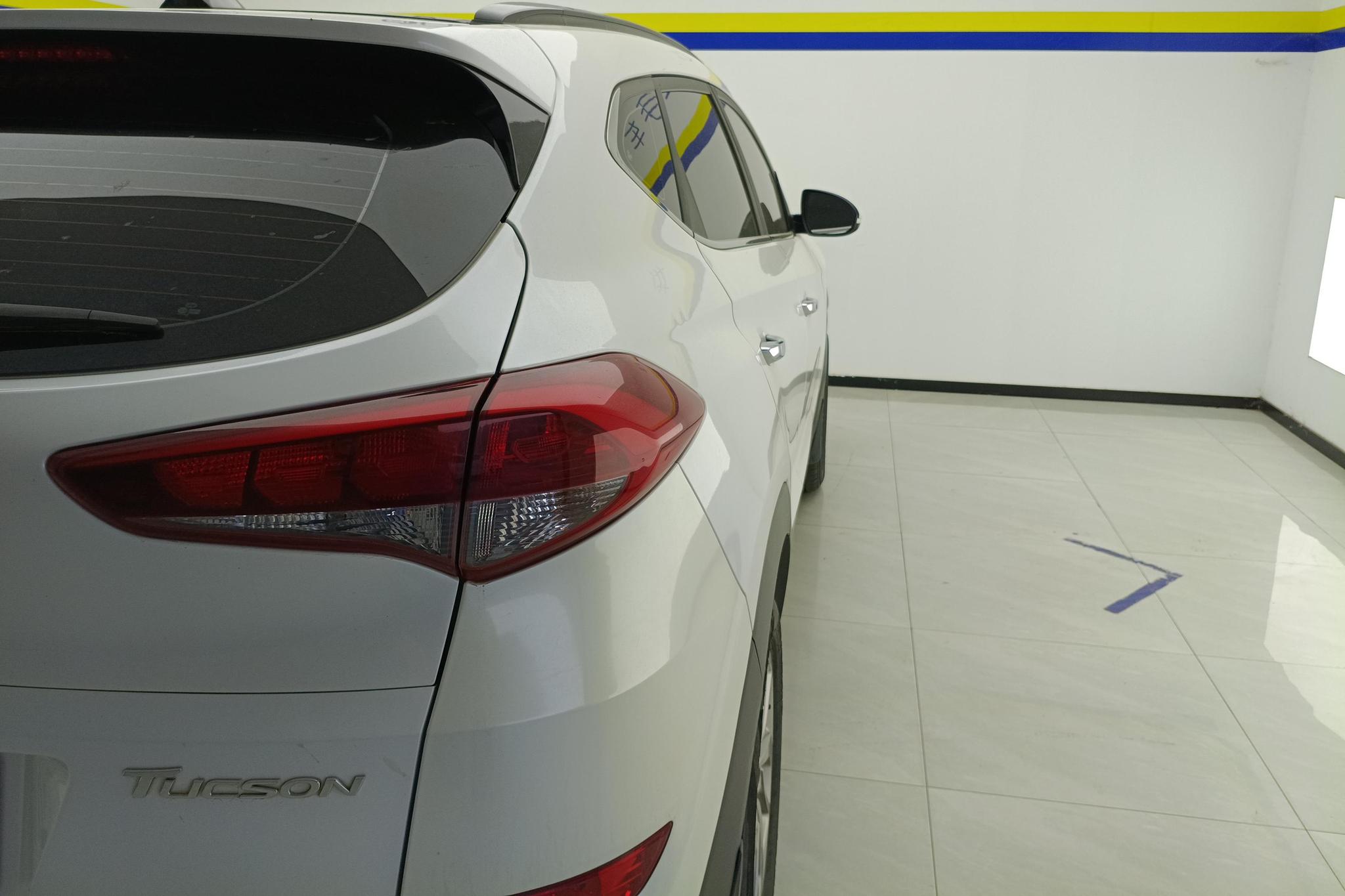 Hyundai Tucson 2015 2.0L AT