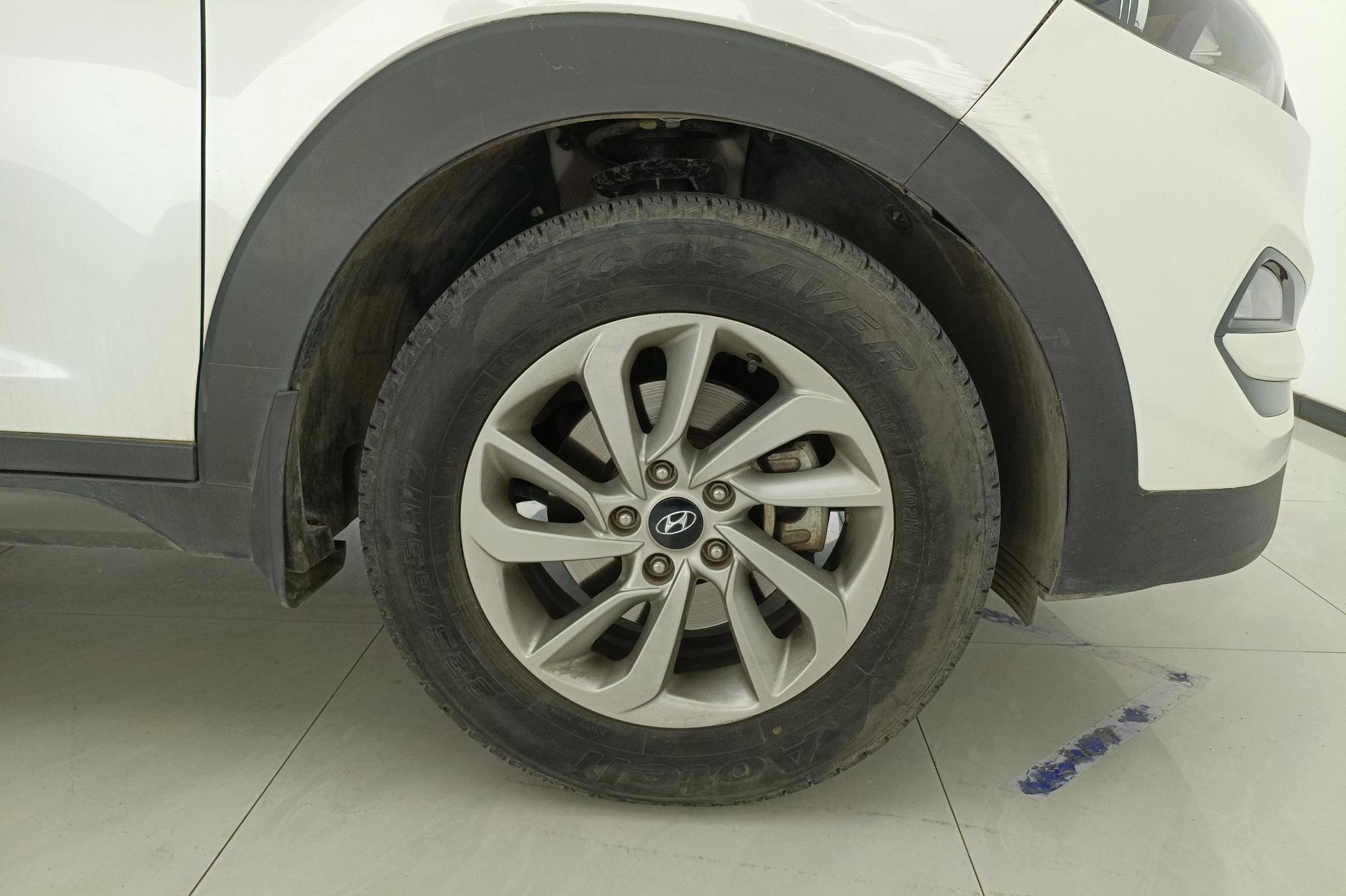 Hyundai Tucson 2015 2.0L AT