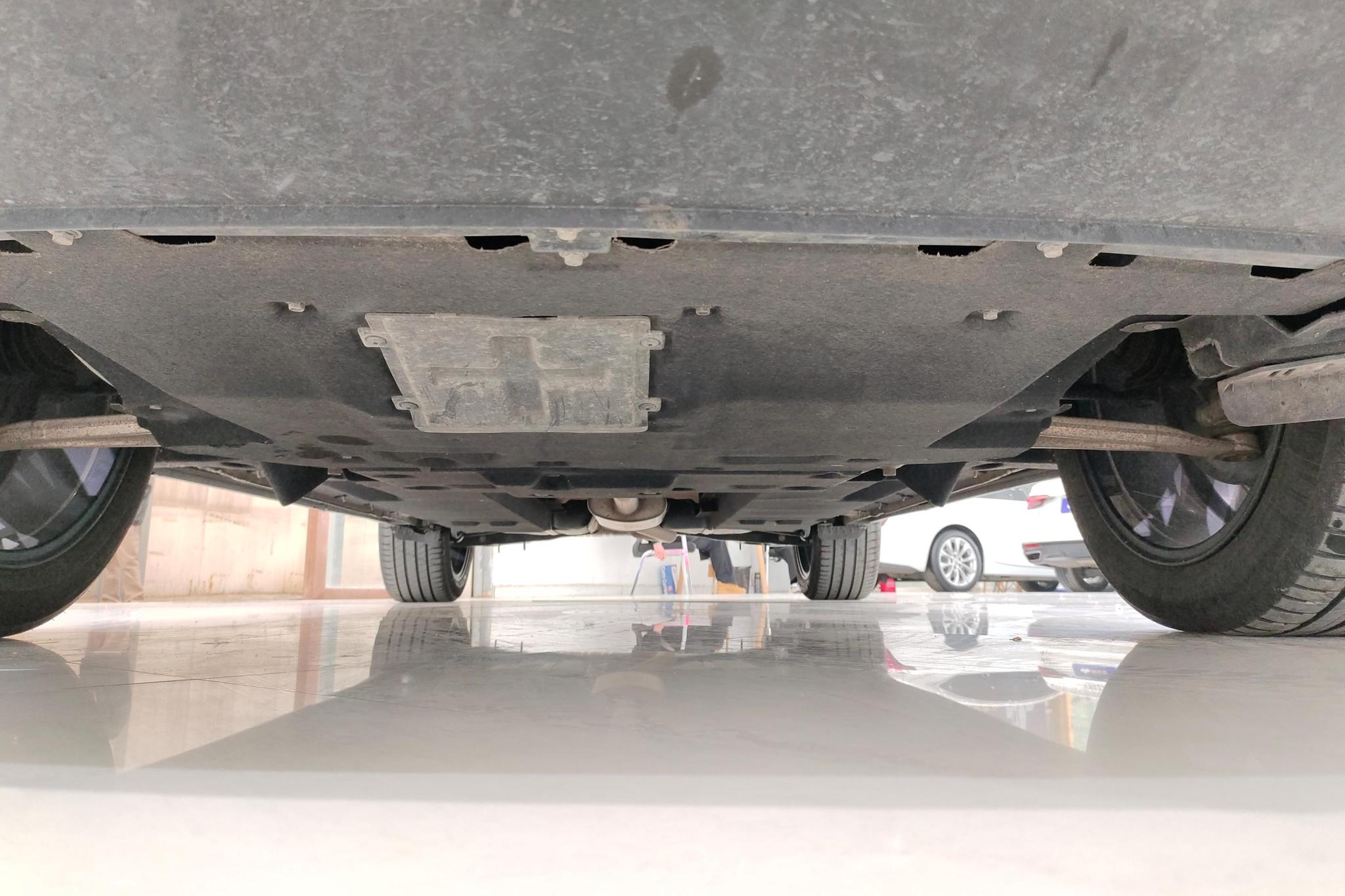 Hongqi HS5 2022 2.0T