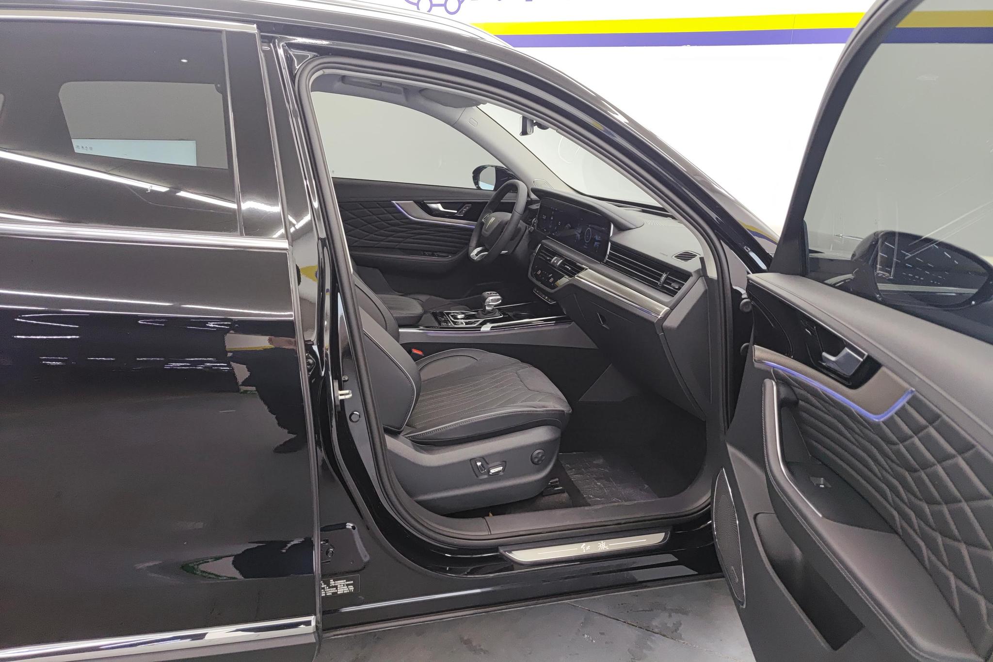 Hongqi HS5 2022 2.0T