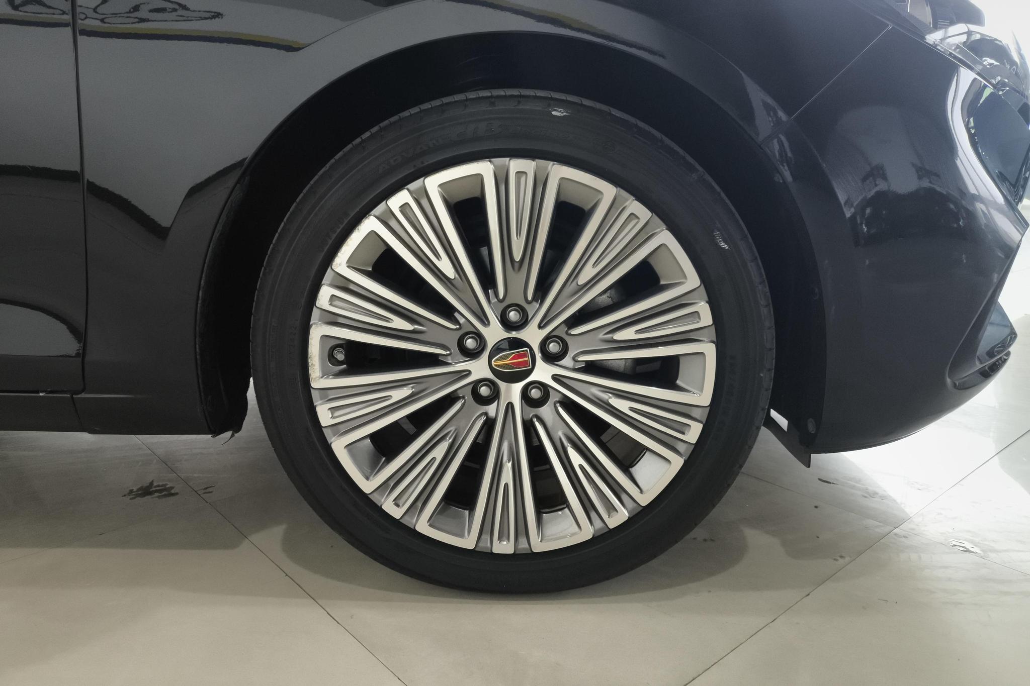 Hongqi H5 2022 1.8T AT