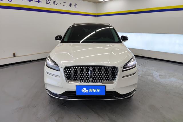 Lincoln Corsair 2020 2.0 T 2 WD — фото 2