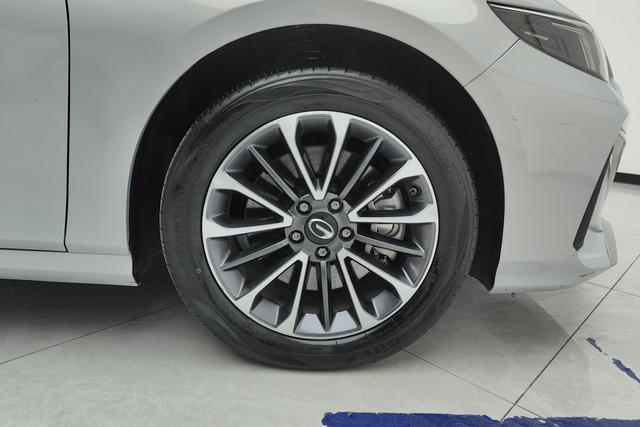 Trumpchi Empow 2023 2.0 L DHT Hybrid — фото 4