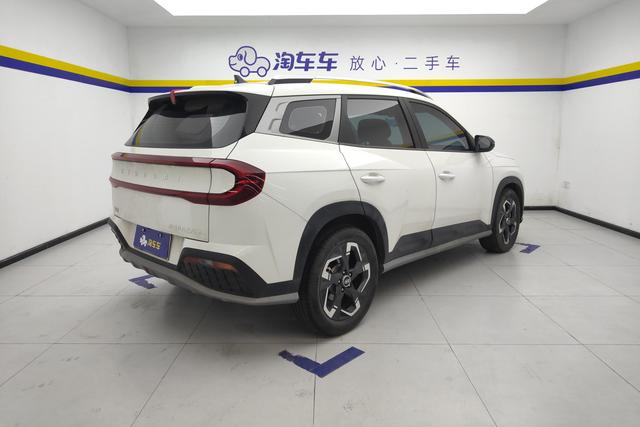 Hyundai ix35 2023 2.0 L DLX — фото 3