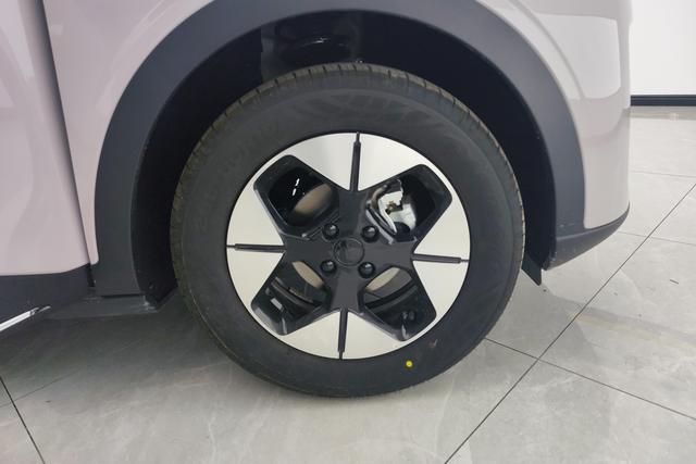Geely Galaxy Xingyuan 2026 310km — фото 9