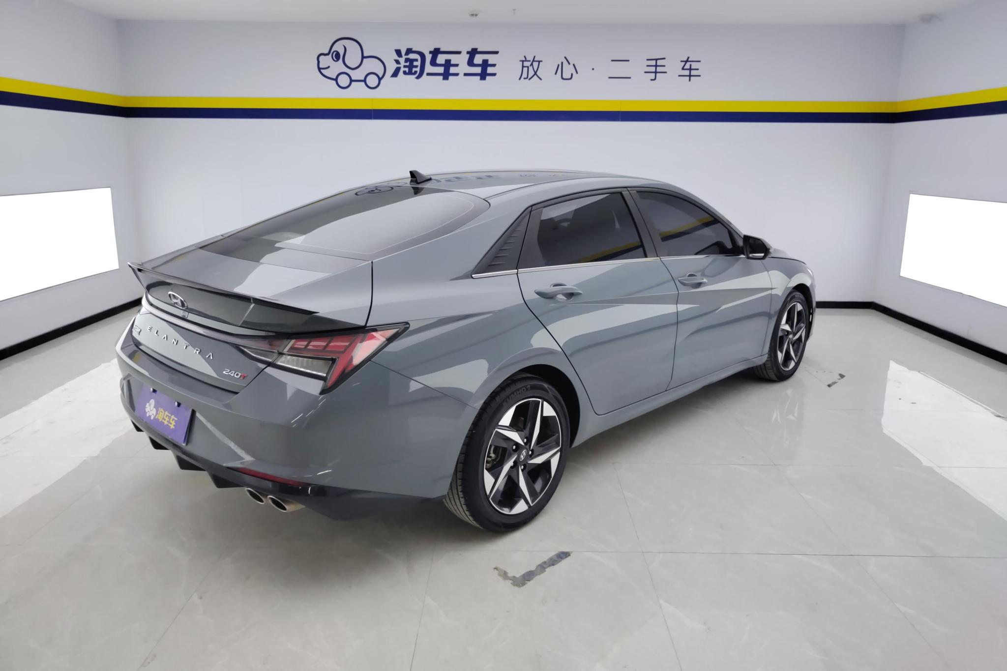Hyundai Elantra 2021 240TGDi DCT LUX Luxury