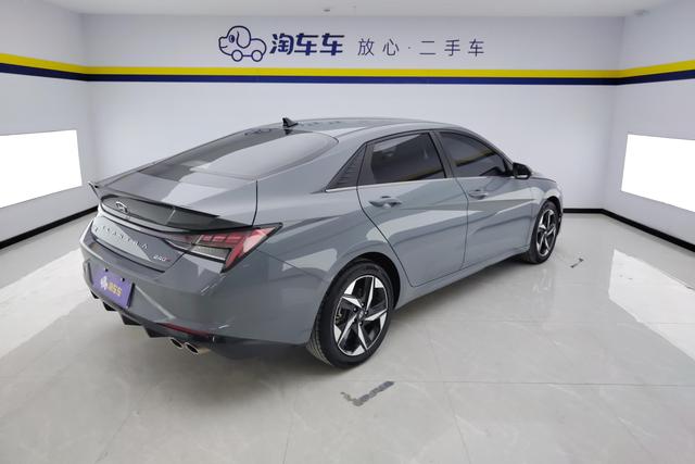 Hyundai Elantra 2021 240 TGDi DCT LUX — фото 3