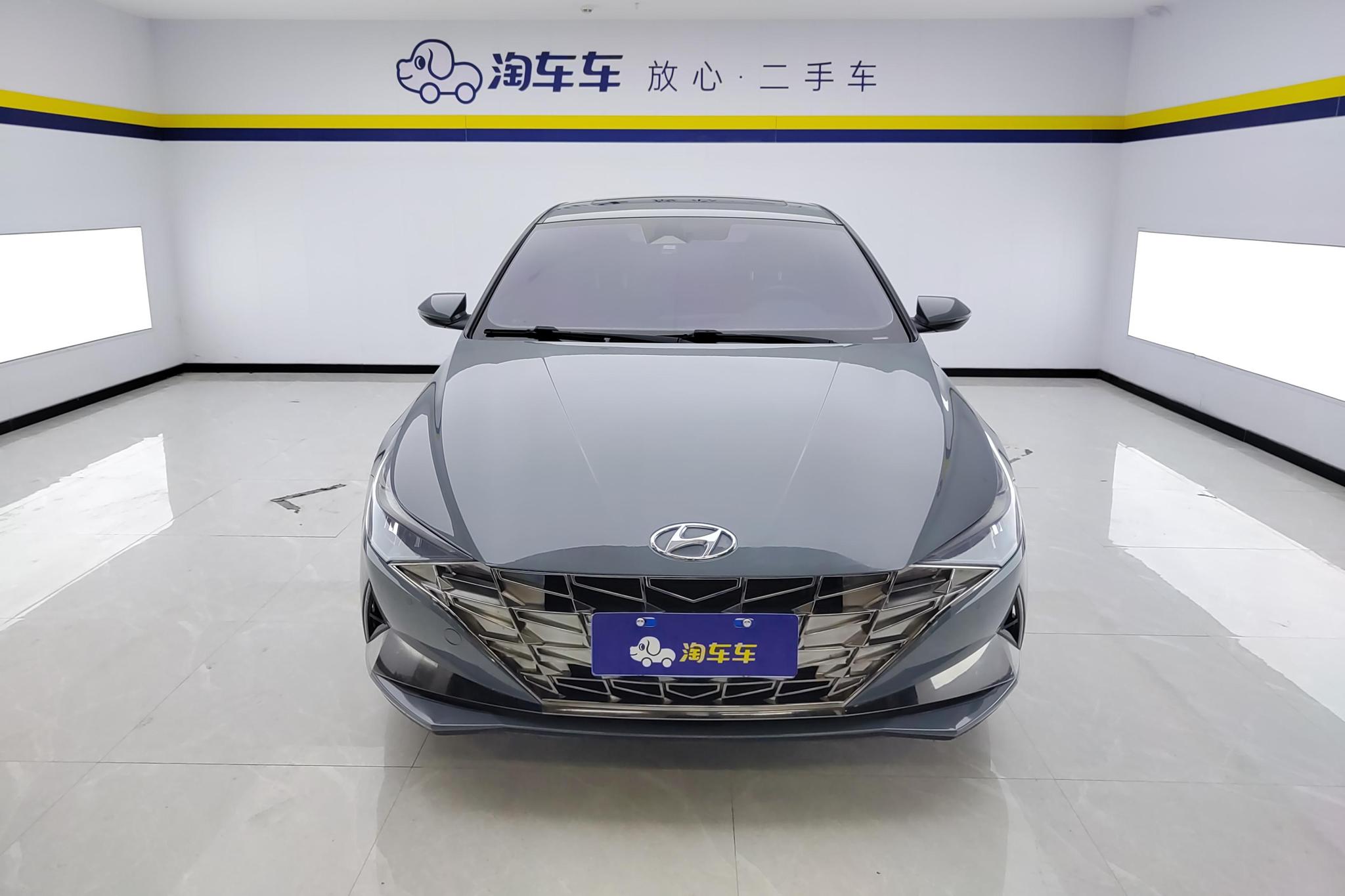 Hyundai Elantra 2021 240TGDi DCT LUX Luxury