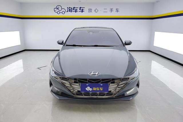 Hyundai Elantra 2021 240 TGDi DCT LUX — фото 2