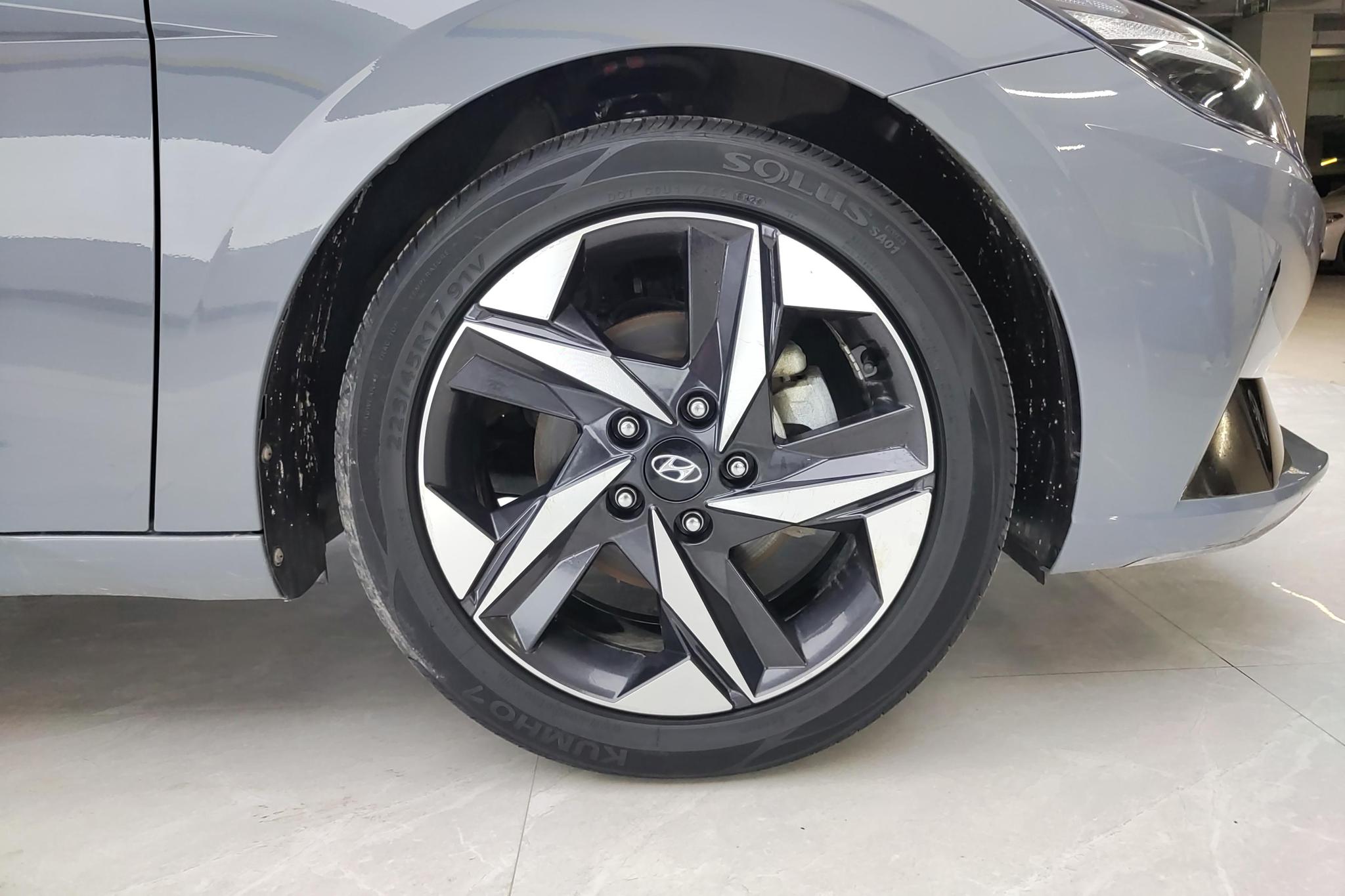 Hyundai Elantra 2021 240TGDi DCT LUX Luxury