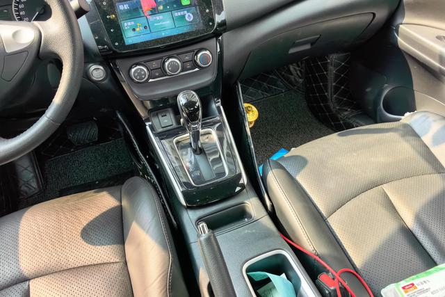 Nissan Sylphy 2019 1.6 XV CVT VI — фото 15