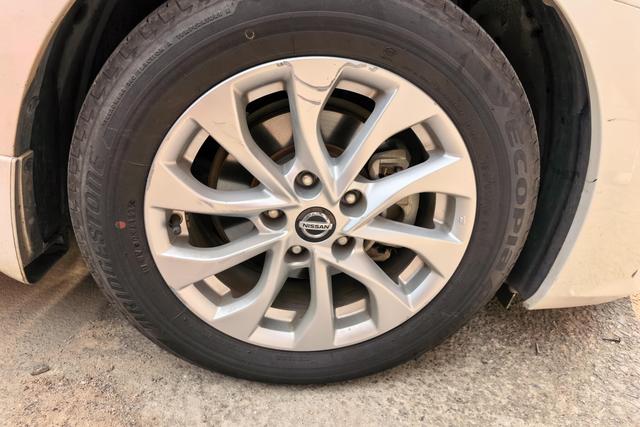 Nissan Sylphy 2019 1.6 XV CVT VI — фото 8