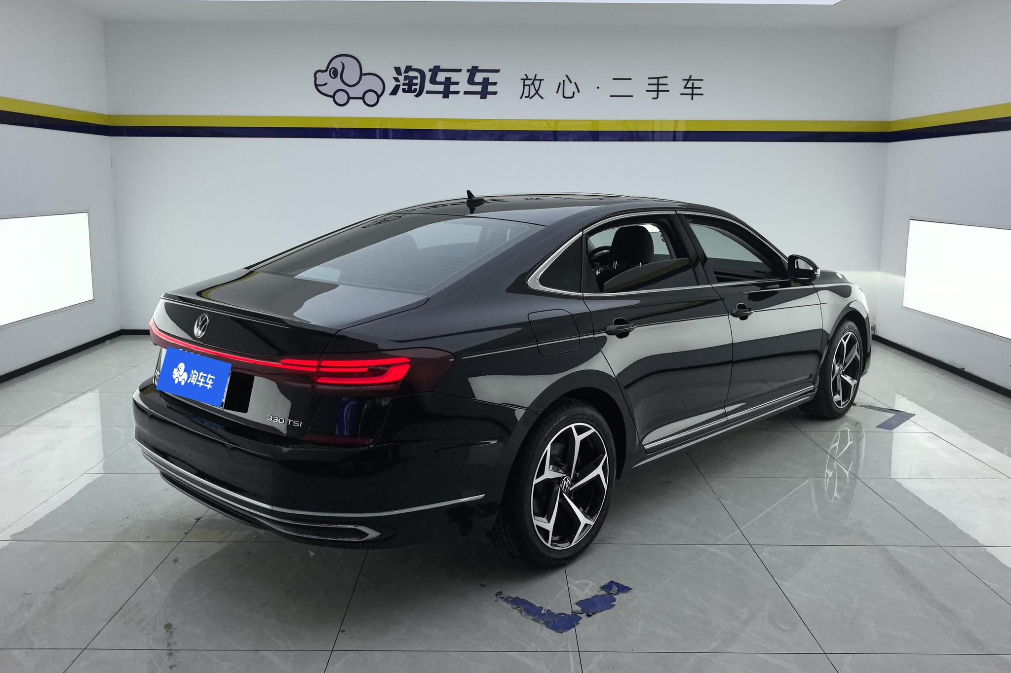 Volkswagen Passat 2023 330TSI Elite