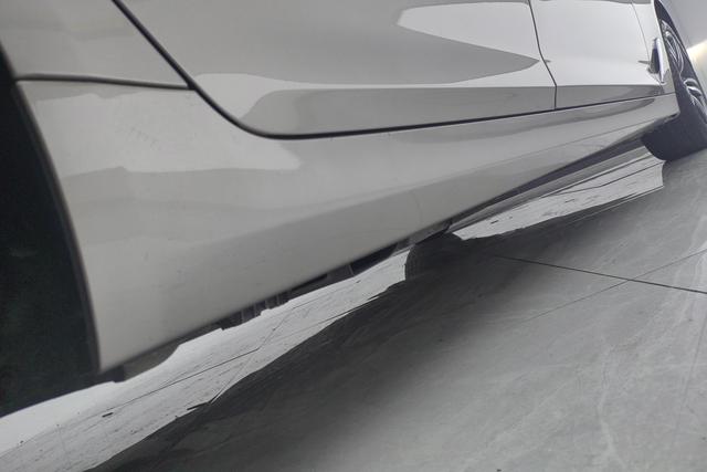 BMW 5-Series 2023 530 Li Leading — фото 9