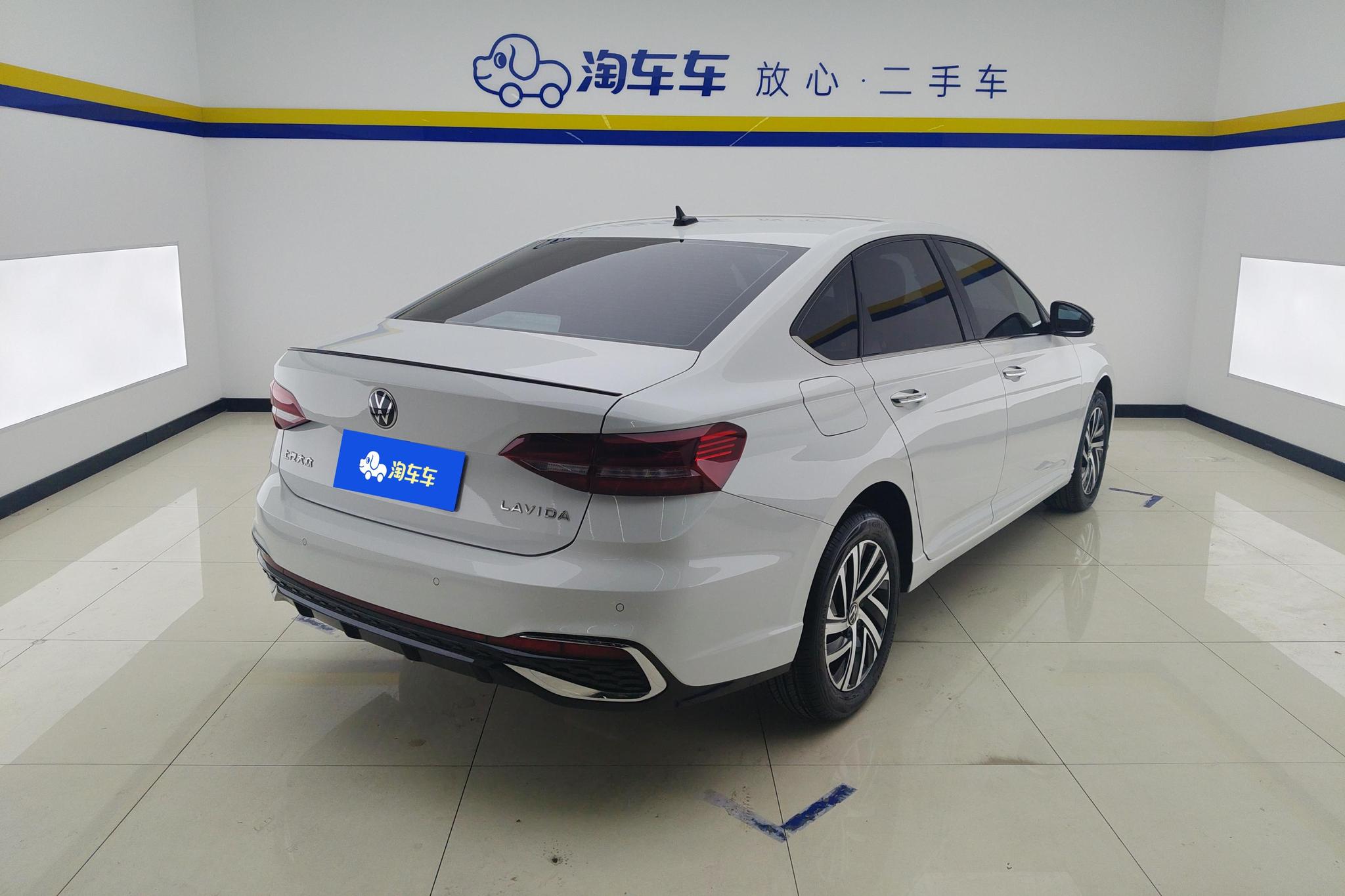 Volkswagen Lavida 2024 300TSI DSG Lead