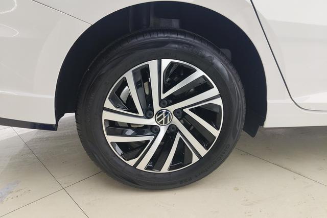 Volkswagen Lavida 2024 300 TSI DSG — фото 4
