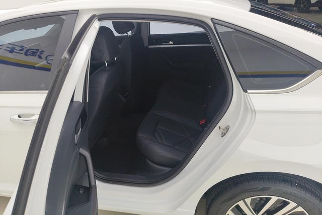 Volkswagen Lavida 2024 300 TSI DSG — фото 16