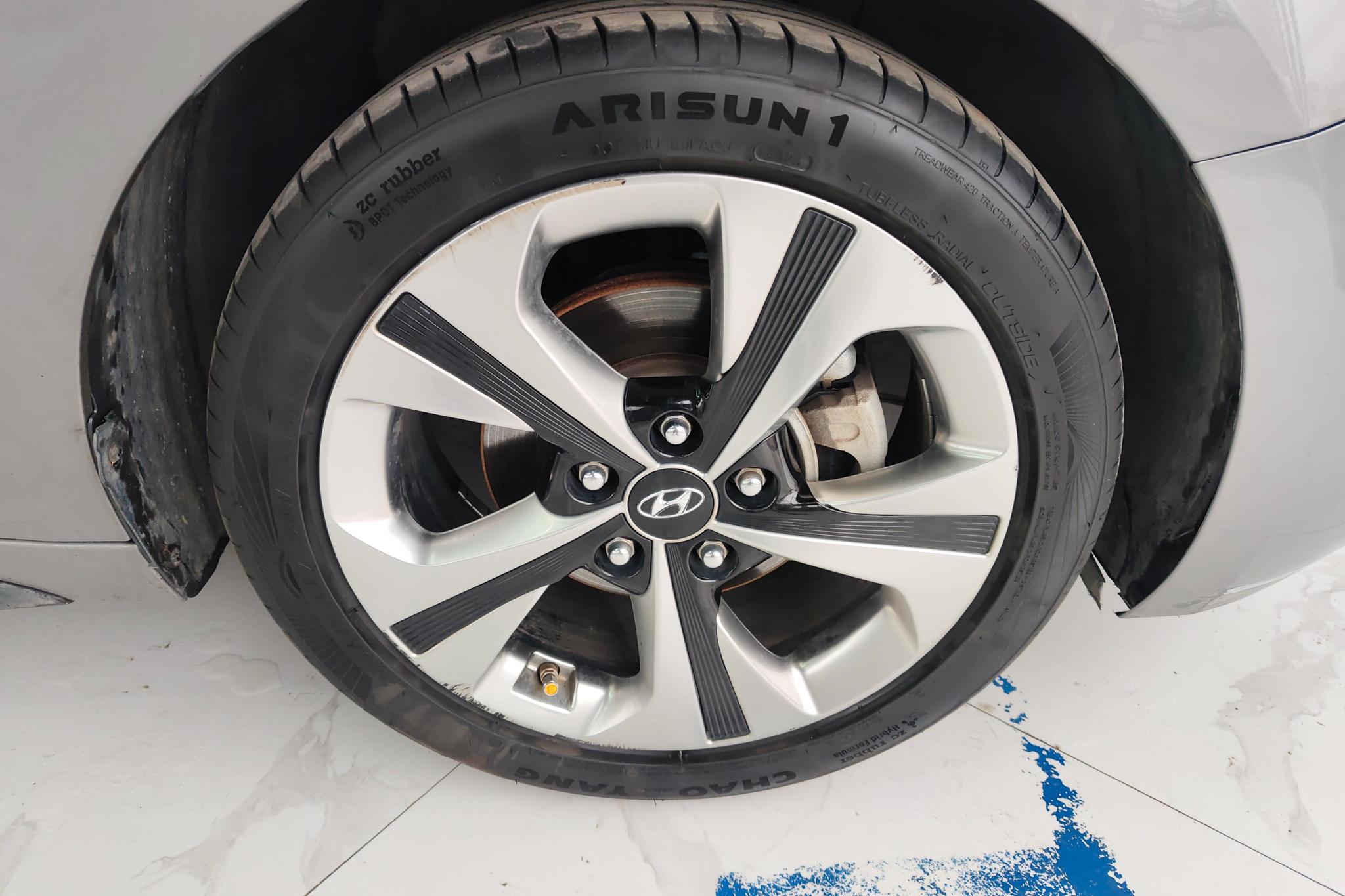 Hyundai Lafesta 2019 240TGDi Sport V