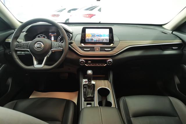 Nissan Teana 2021 2.0 L XL — фото 12