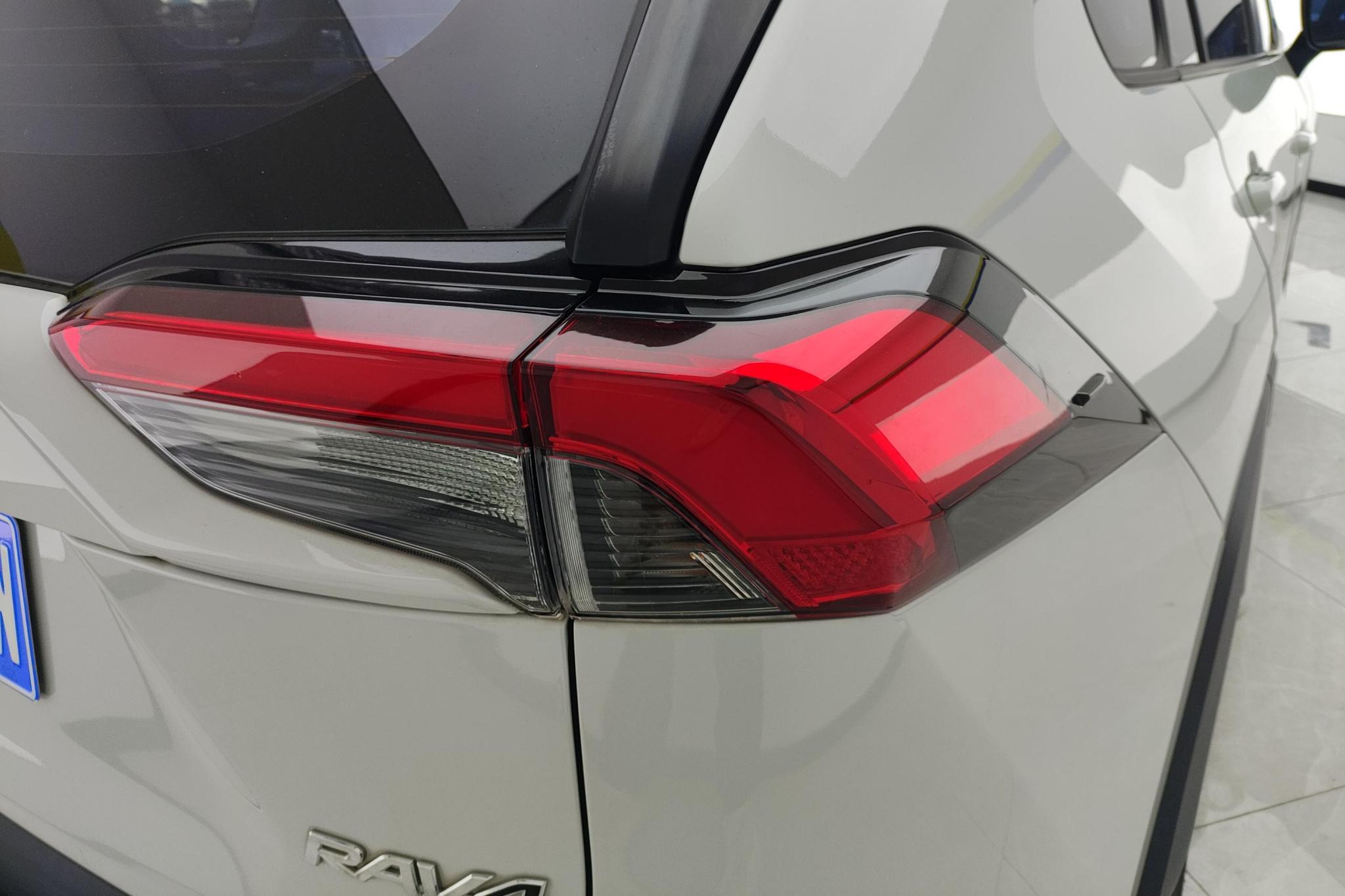 Toyota RAV4 2022 2.0L CVT PLUS