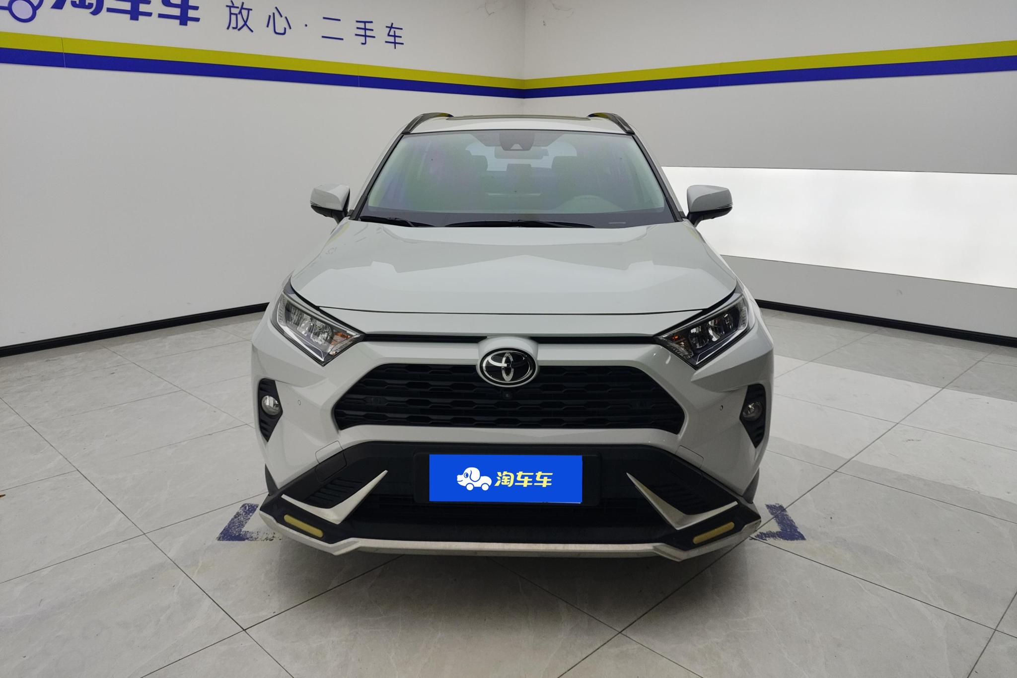Toyota RAV4 2022 2.0L CVT PLUS