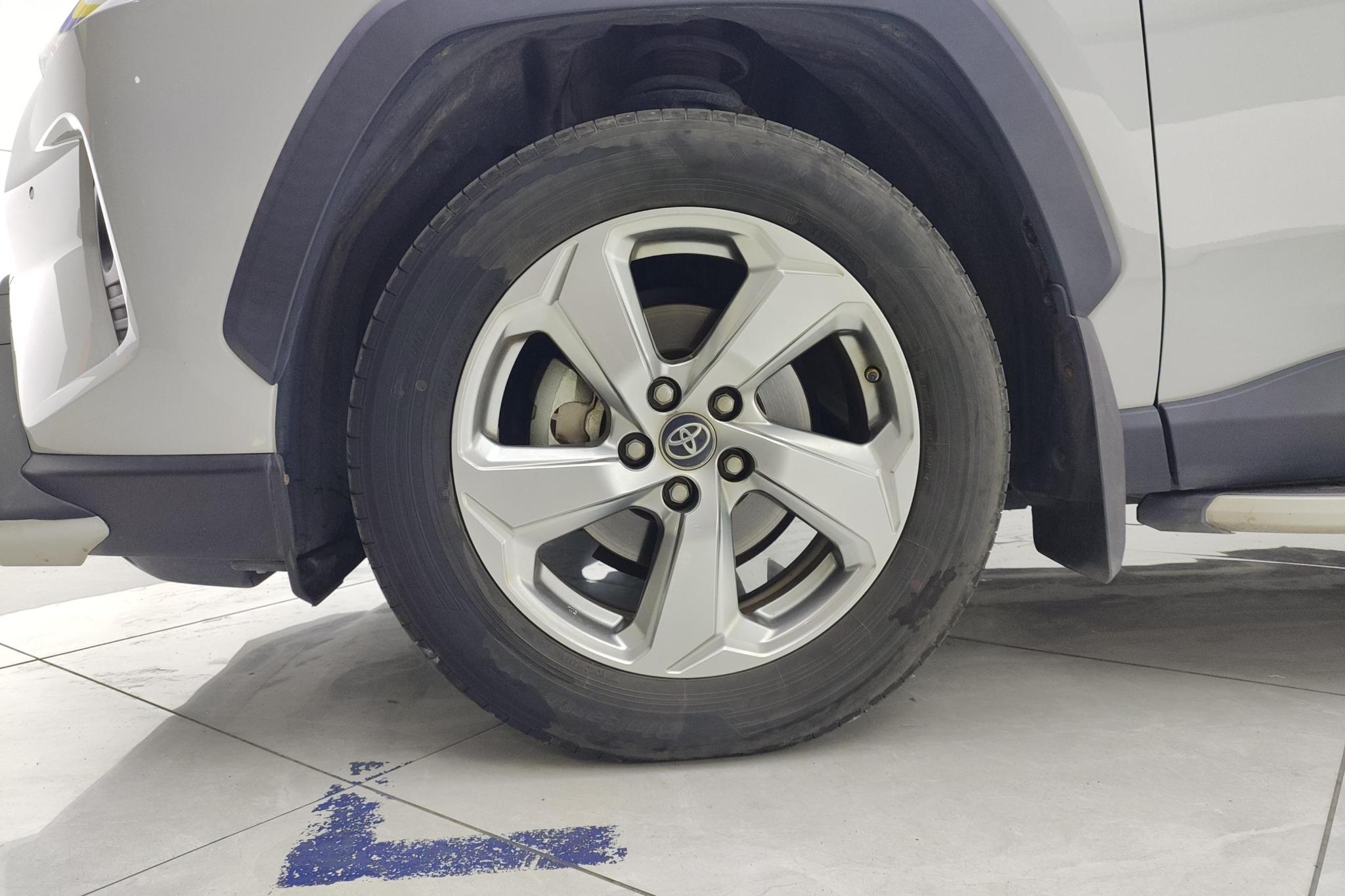 Toyota RAV4 2022 2.0L CVT PLUS