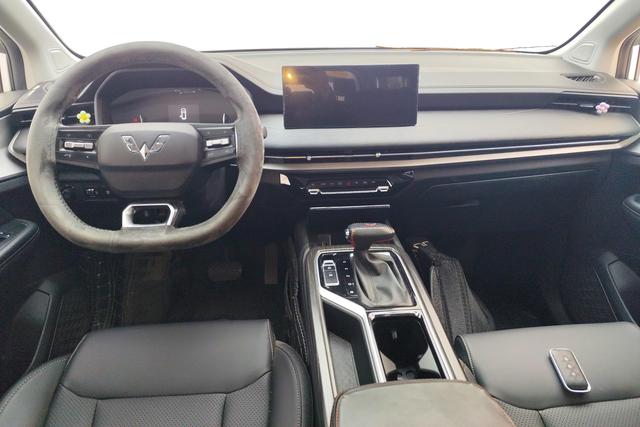 Wuling Jiachen 2022 1.5 T CVT Luxury — фото 12