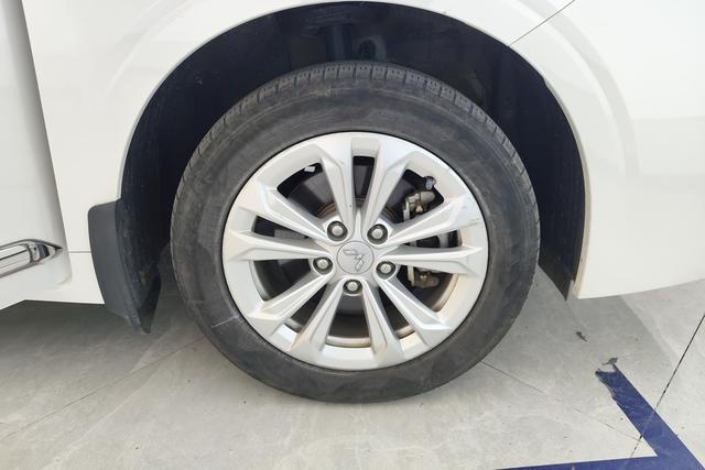 Wuling Jiachen 2022 1.5 T CVT Luxury — фото 8