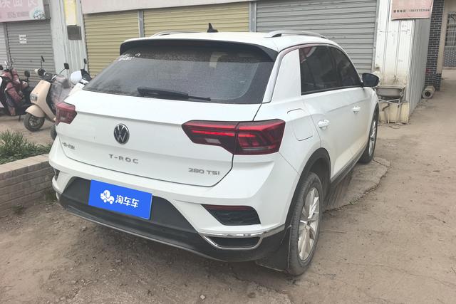 Volkswagen T-Roc 2022 280 TSI DSG 2 WD PLUS — фото 3