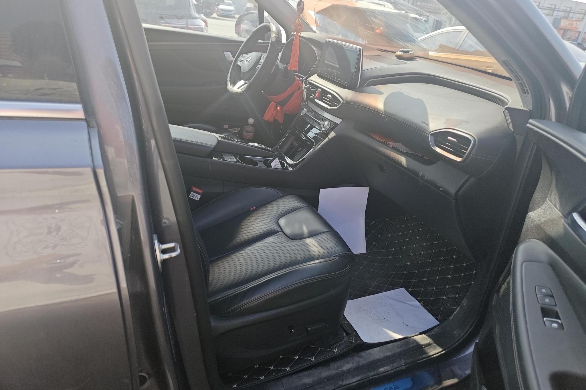Hyundai Santa Fe 2019 380 TGDi DLX AT PLUS V