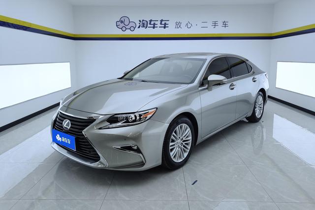 Lexus ES 2015 200
