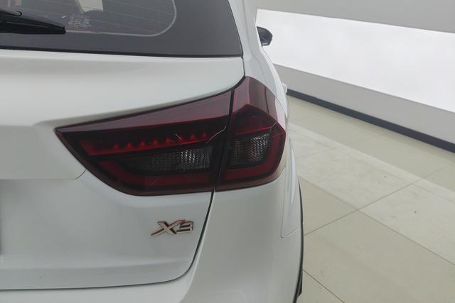 Geely X3 2020 1.5 L CVTPremium — фото 5