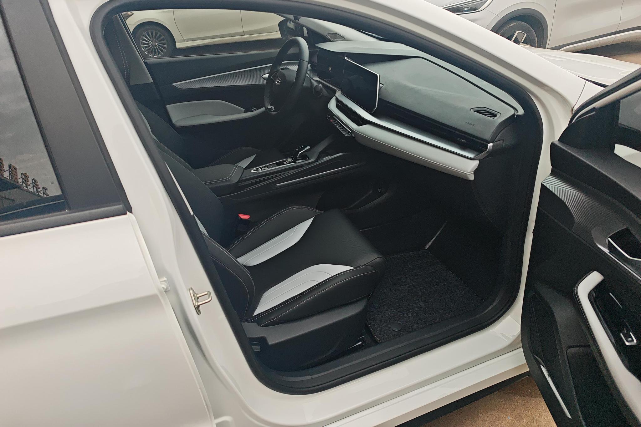 Geely Binrui 2024 COOL 1.5T DCT Champion