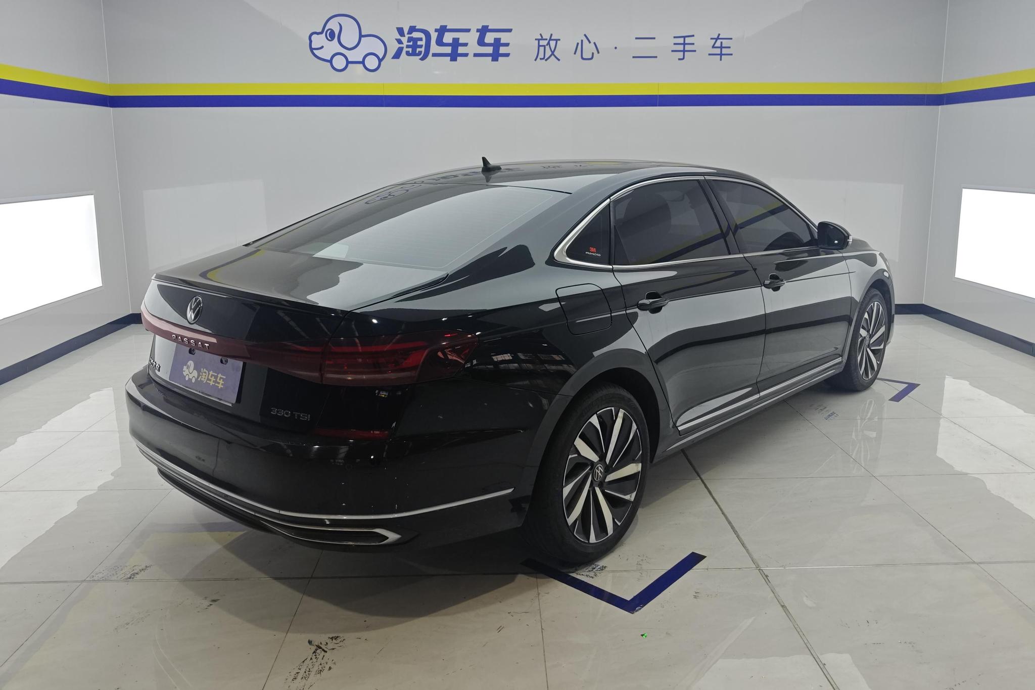 Volkswagen Passat 2022 330TSI Elite