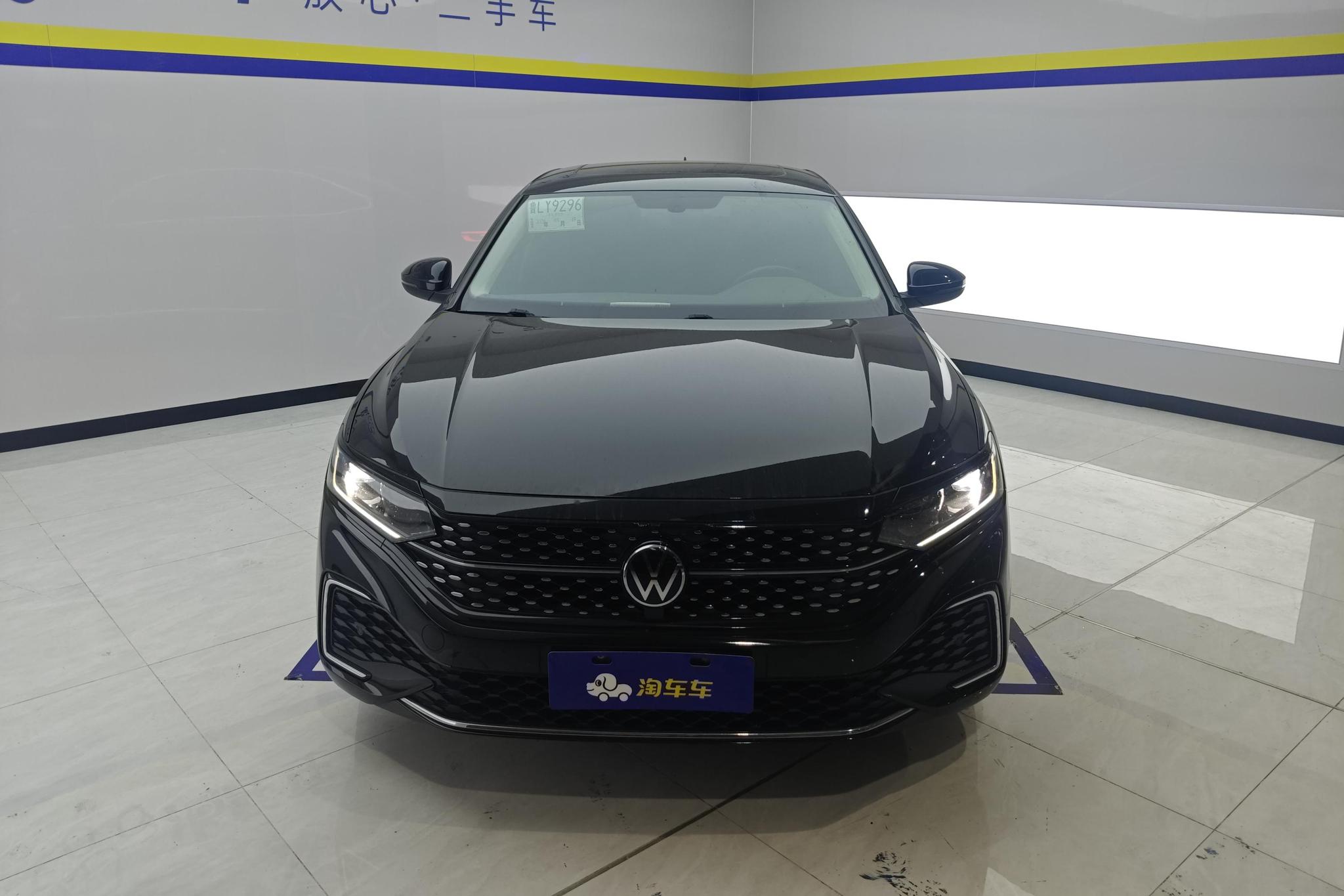 Volkswagen Passat 2022 330TSI Elite