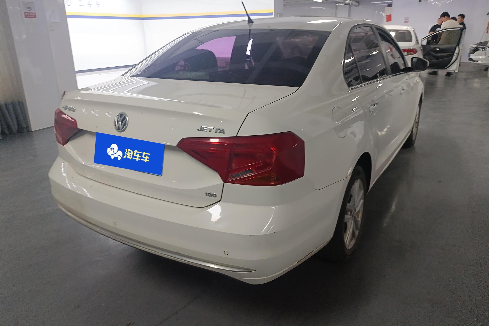 Volkswagen Jetta 2017 1.5L MT Comfort