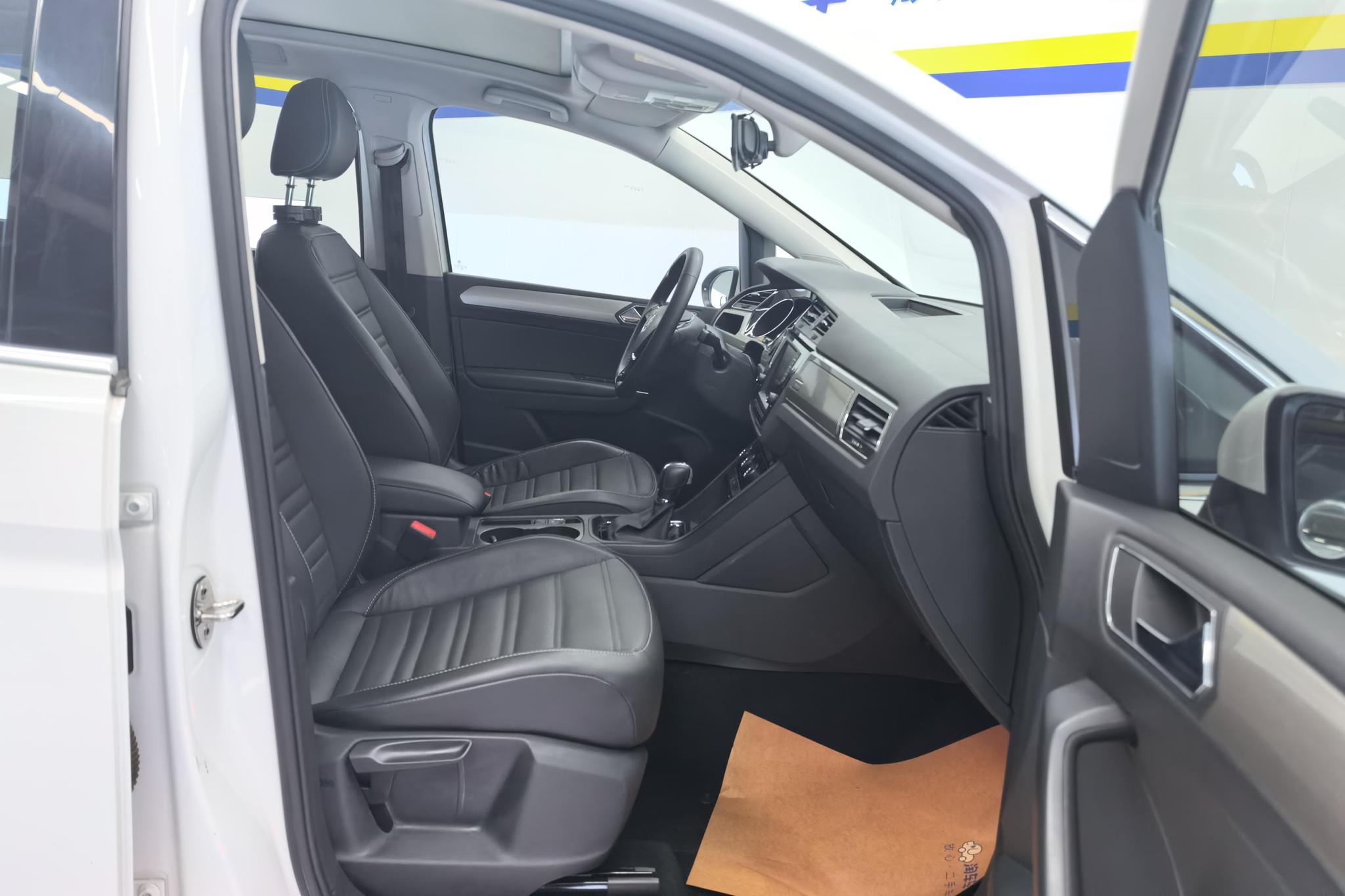 Volkswagen L 2018 280TSI 7 мест V
