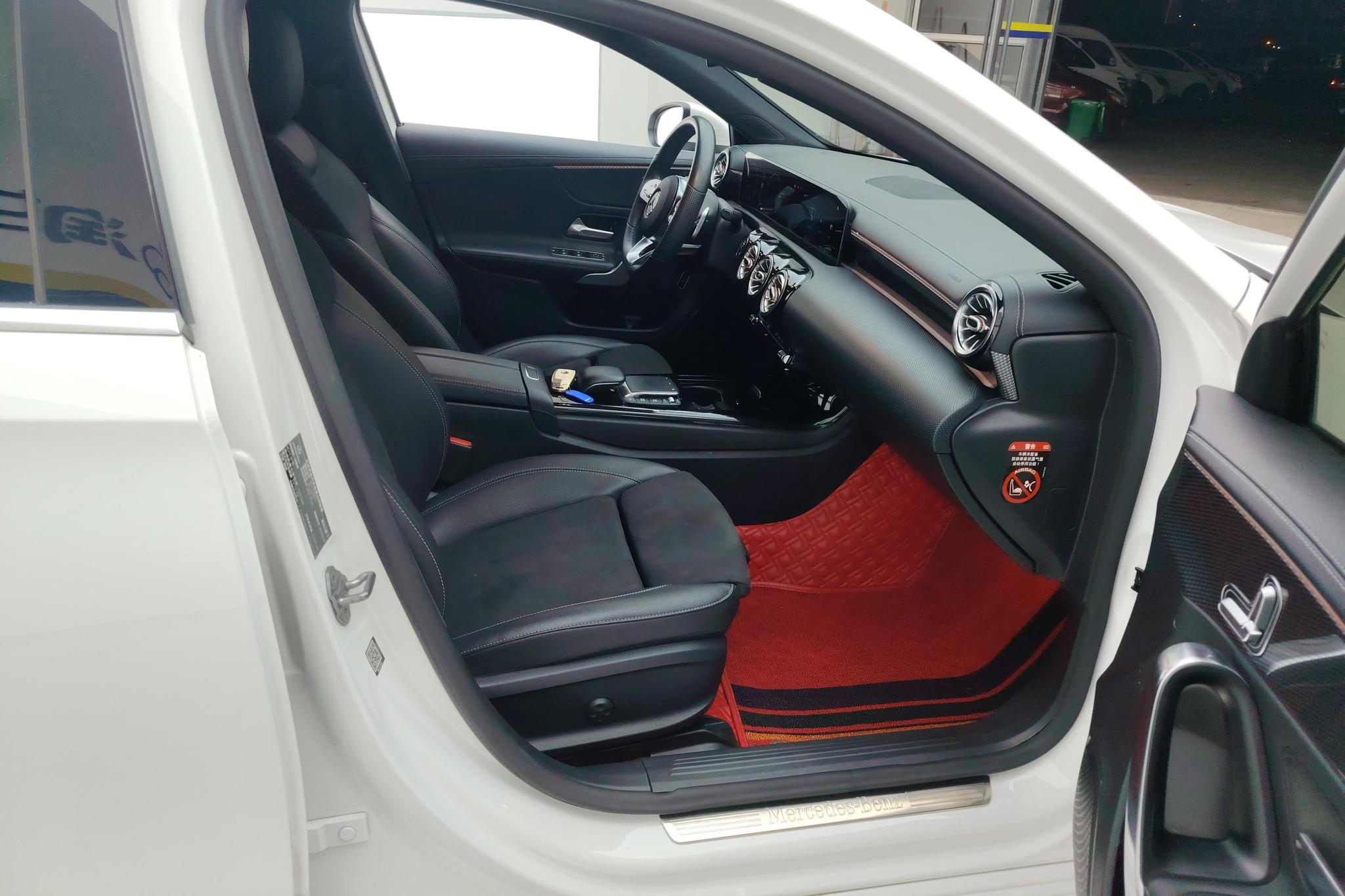 Mercedes-Benz A-Class A 2020 A 200 L Sport Fashion