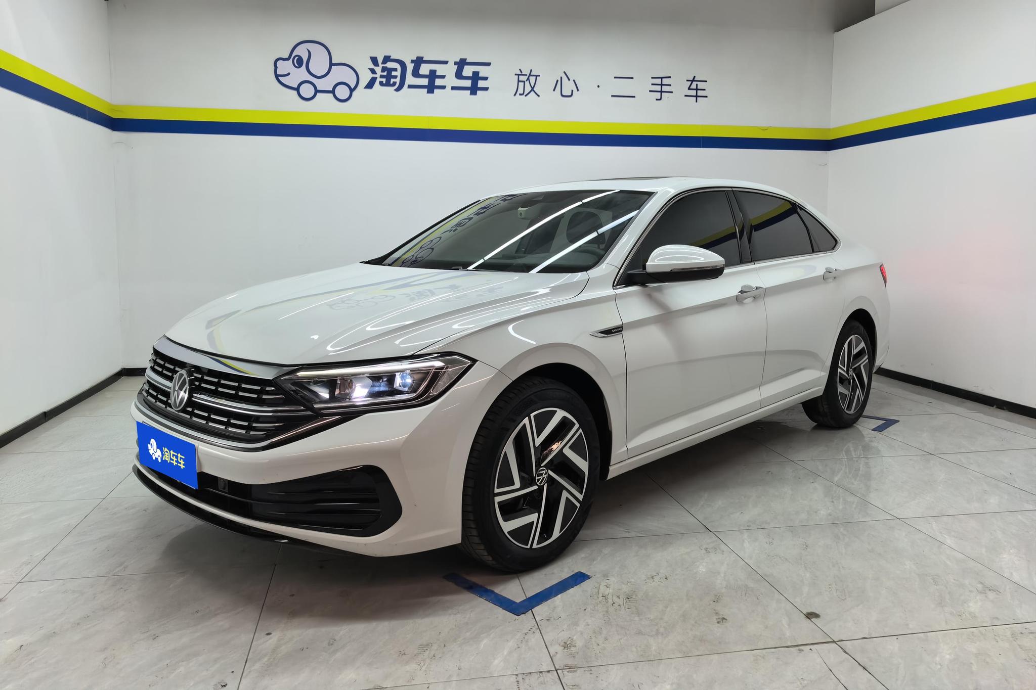 Volkswagen Sagitar
