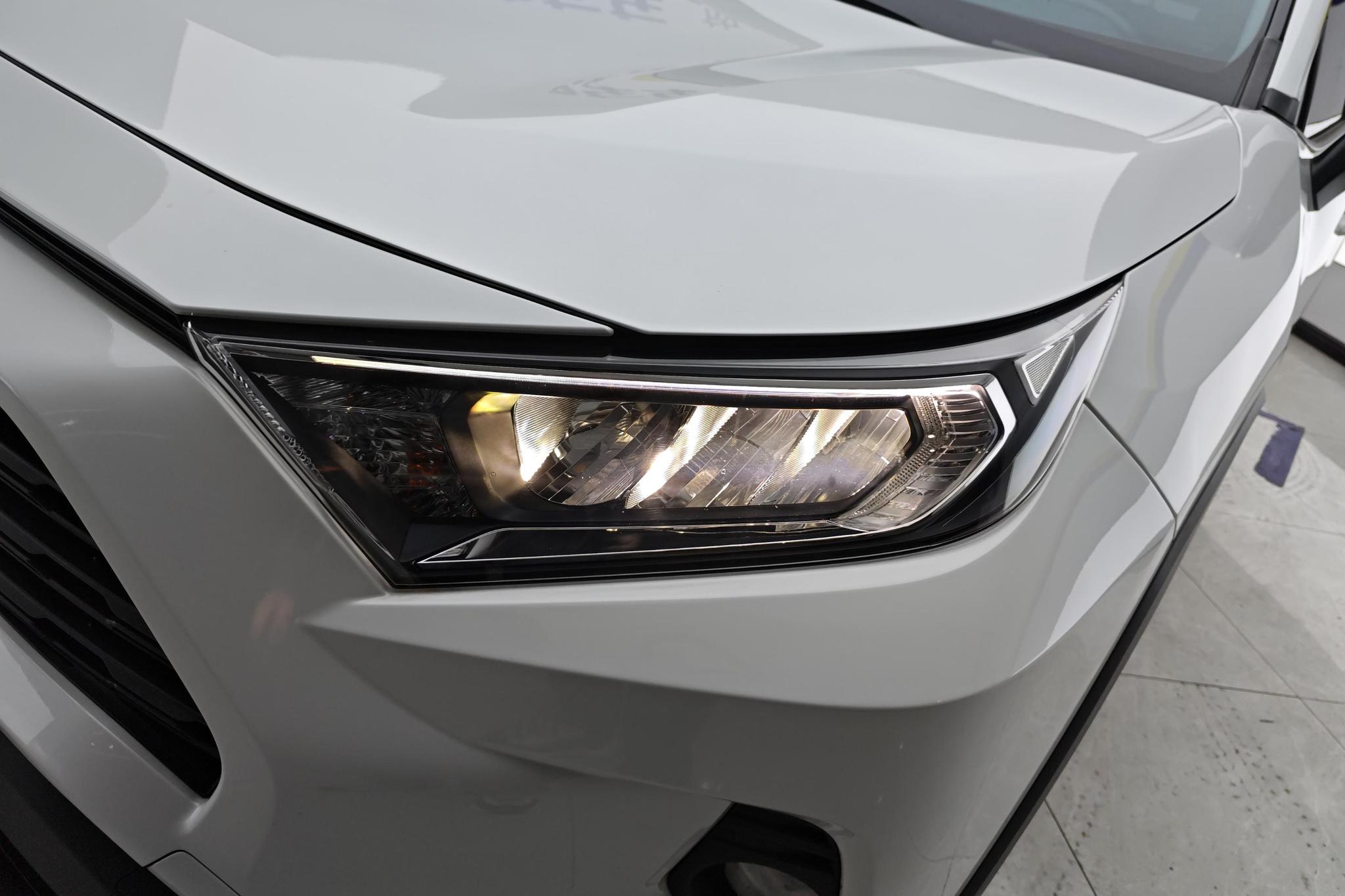 Toyota RAV4 2021 2.0L CVT Plus