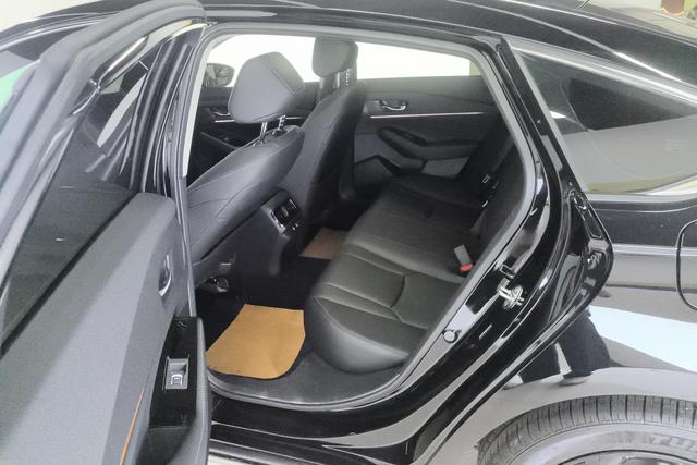 Honda Accord 2025 ·T 260 TURBO — фото 15