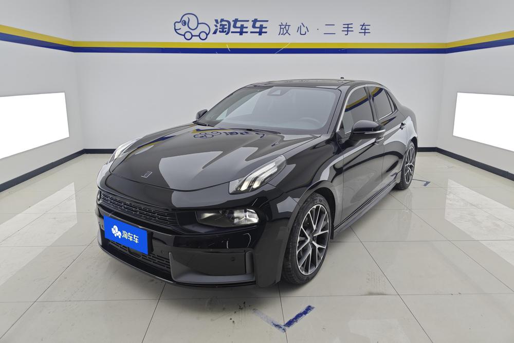 Lynk & Co 03