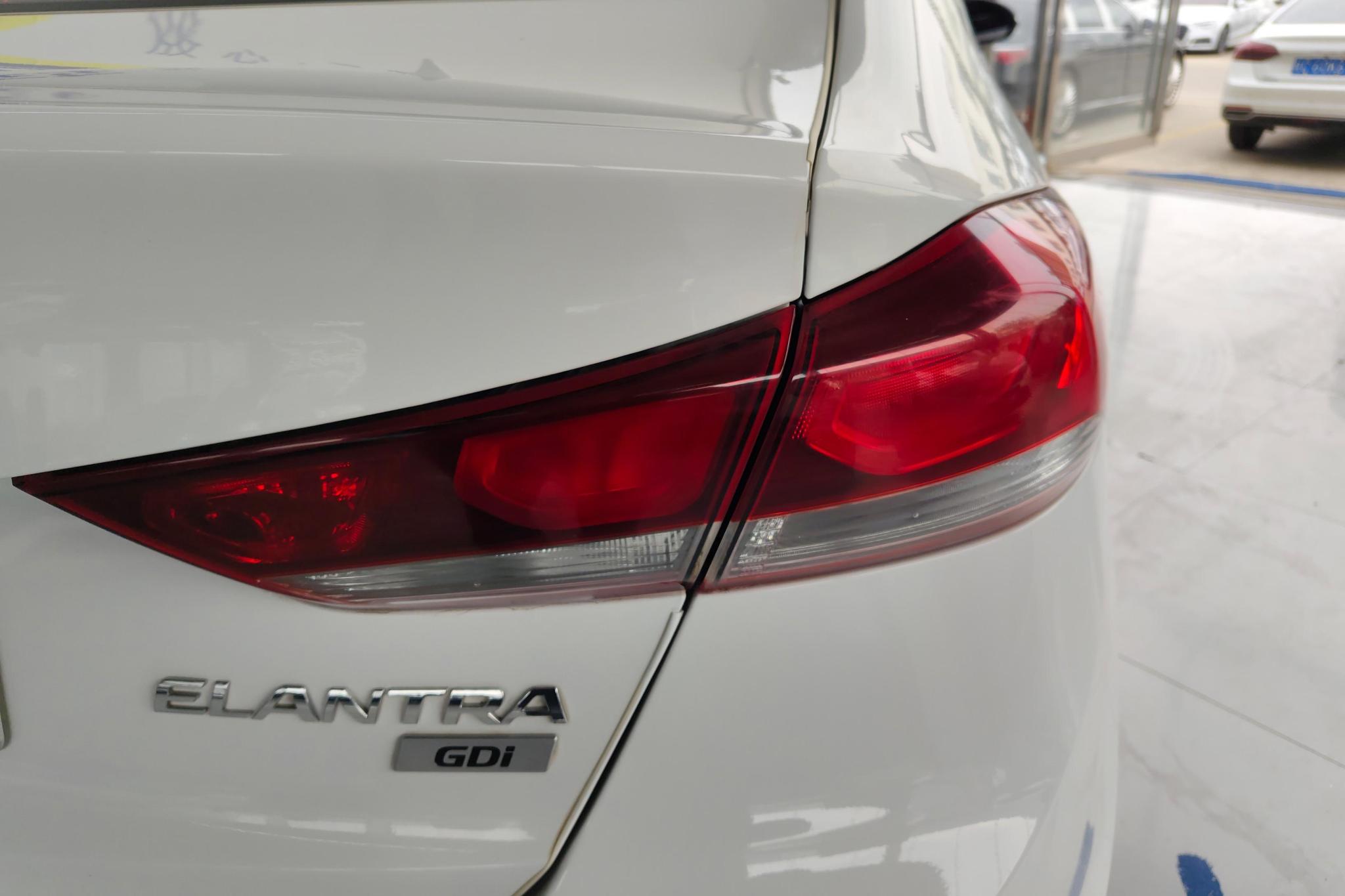Hyundai Elantra 2016 1.6L AT Elite