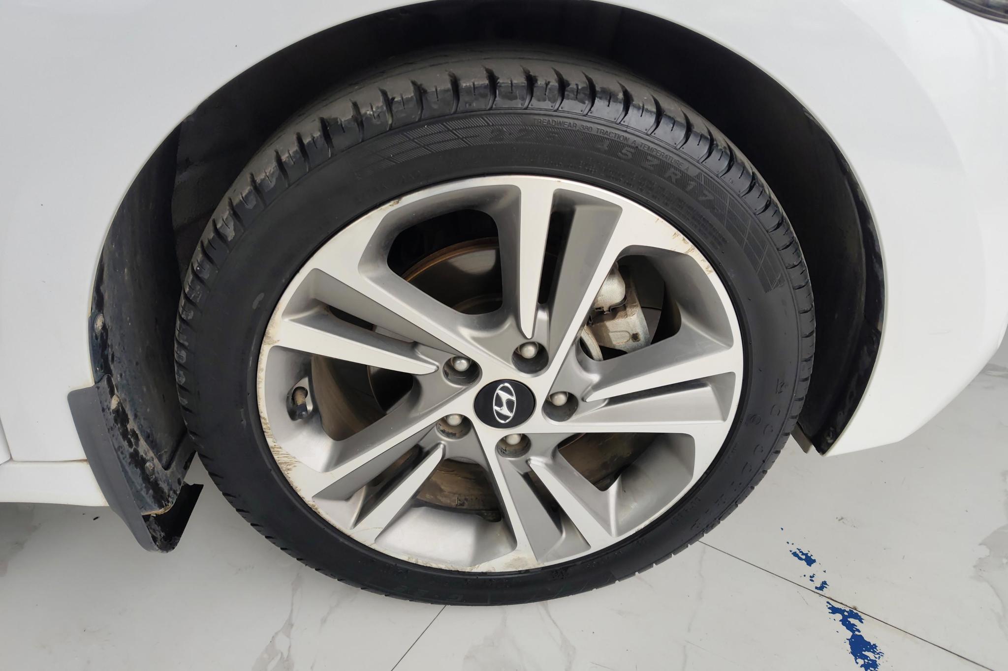 Hyundai Elantra 2016 1.6L AT Elite