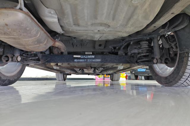 Wuling Valli 2021 1.5 T CVT — фото 6