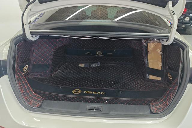 Nissan Sylphy 2021 1.6 L XL CVT — фото 17