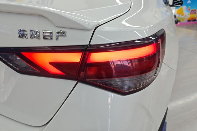 Nissan Sylphy 2021 1.6 L XL CVT — фото 5