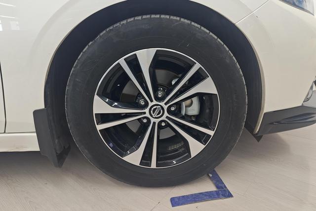 Nissan Sylphy 2021 1.6 L XL CVT — фото 9