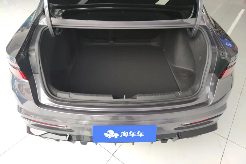 Geely Preface — фото 14